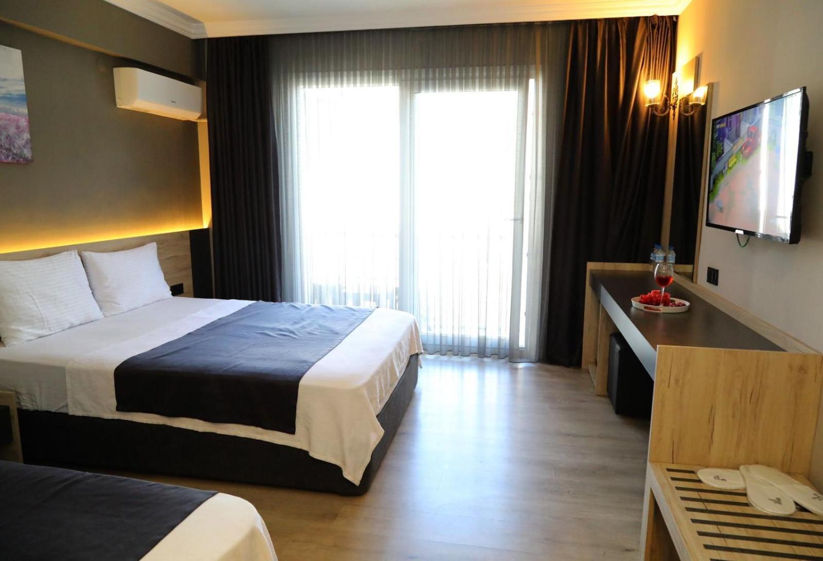 Grand Faik Hotel Cesme Ngoại thất bức ảnh
